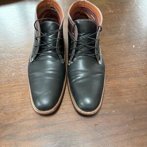 Elegant Black Leather Chukka Boots